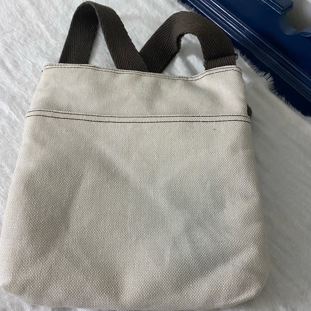 Thirty One Crossbody bag Multiple zippers and Adjustable Strap - Picture 4 of 7
